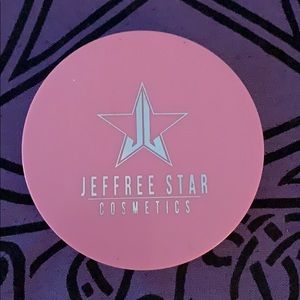 Jeffree Star highlighter